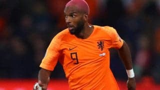 リバプールでも活躍したオランダ代表FWが“自伝ヒップホップ”をリリース、ベニテス監督との関係も歌に乗せる