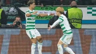 古橋亨梧へ「ソウデスネ」連発　懸命な“日本語相づち”の同僚が話題「上司と話す俺」