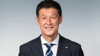 長崎、5月に就任し昇格争いを繰り広げた松田浩監督と契約更新「悲願のJ1昇格を目指します」