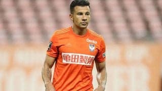 新潟MFゴンサロ・ゴンザレスが今季退団へ　「ウルグアイから家族みんなでクラブもサポーターも応援」