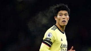 ｢なぜそこにいる｣!?アーセナル・冨安健洋が爆走!!抜群のスピードでマンUのカウンターを阻止!ブルーノ・フェルナンデスの決定機を止めた｢決死のブロック｣