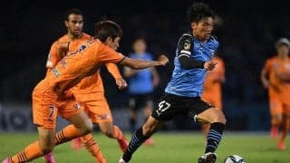 「年間100試合撮影」カメラマンＨが選んだ「唯一無二の項目」川崎FのDFと「最も簡単だった」FW3人【サッカー批評が選ぶ「2021年J1ベストイレブン」】カメラマンH編(2)