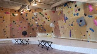 長野県でスラックラインパーク併設のボルダリングジム「OWL Line & Wall」がオープン