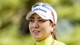 宮里美香、いかつい超高級車ベントレーとパシャリ　ファン注目「豪華」「ごっついな」