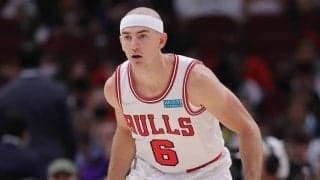 ブルズのアレックス・カルーソ、ハムストリングの負傷で最低1週間離脱か