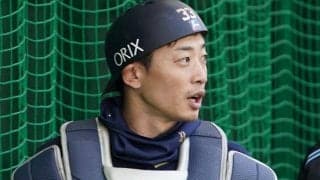 「大人の男って感じで素敵」　オリイケメン捕手のスーツ姿に「ドキドキが止まらない」