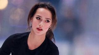 ザギトワの変形レオタード姿に母国ファン虜　11万超反響「凄い上品」「素敵な顔立ち」【名珍場面2021】