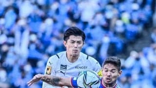 攻め込まれた前半に見えた「目が速い」川崎フロンターレの守備の力【現在の日本サッカー「最高峰」を争ったJ1最終節】(1)