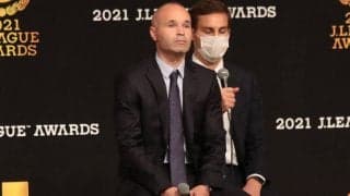 松葉杖姿からアウォーズまで…2年連続ベスイレの神戸MFイニエスタが今季を振り返り感謝「非常に歴史的なシーズンになった」