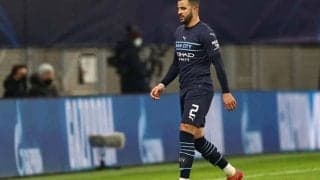 ペップが怒り…相手の足を蹴って退場のDFに「彼がこれから学ぶことを願っている」