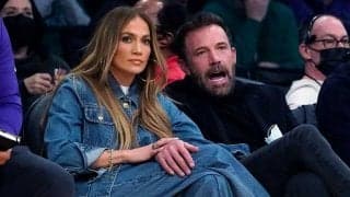 レブロン背後に超大物カップル　ジェニファー・ロペスの観戦デートが米話題「可愛い」