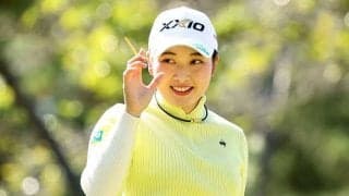 小祝さくら、重機に乗った姿が「シュール」と話題　優勝副賞に反響「どうするの!?笑」【名珍場面2021】