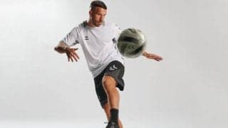 元神戸のポドルスキが『ヒュンメル』と来年から5年契約「100周年に参画できることを心待ちにしています」