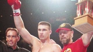 ピーター・アーツ、Gクラスベンツと並んだド迫力の1枚に海外反響「同じくらい強そう」