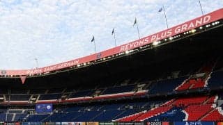 背番号は10、PSGの本拠地に大物ゲスト“スパイダーマン”が現れる