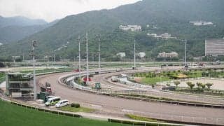 【香港スプリント】4コーナーで4頭が落馬事故 スカイフィールドが勝利