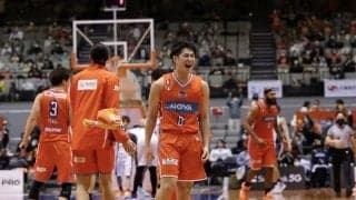 終盤に大逆転劇を演じた広島「最後の最後まで全員がエナジーを持ったプレーをした」