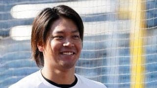 顔も文字も整いすぎ？　ロッテのイケメン右腕にファン注目「達筆」「きれいな字体」