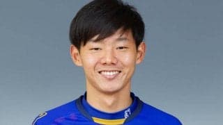 水戸、プロ1年目から活躍の大崎航詩と契約更新　「勝利に導ける選手に」