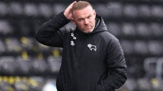 路駐したルーニー、地元民の怒りを買い愛車のランド・ローバーに思い切りいたずらされる