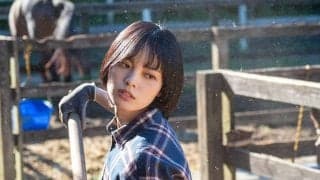 平手友梨奈らが会見　新人女性騎手を演じるNHKドラマ『風の向こうへ駆け抜けろ』が18日、25日に放送