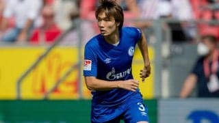 攻撃参加からのワンツーからのコントロールシュート！板倉滉のシャルケ初ゴールに反響「CBのプレーじゃない」