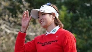 原英莉花、表彰式で撮られていた行動に笑撃　三ヶ島かなの後ろに「ダンサーがいる」【名珍場面2021】