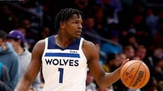 ウルブズのアンソニー・エドワーズがNBA史上最年少で1試合10本の3ポイントを成功