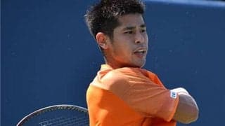 内田 ストレート勝ちで決勝進出