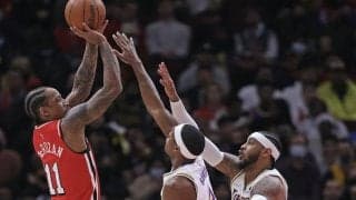 デローザンが躍動したブルズがレイカーズを撃破…サンズは31点差の快勝／NBA