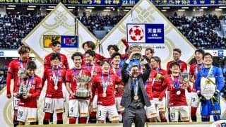 試合中に浦和・関根貴大が号泣！ 83分にピッチで起きた「涙を誘う出来事」とは？【2021年天皇杯は浦和が制覇】