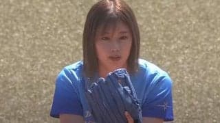「フォームも球威も見事」　腕の振りが凄い、稲村亜美さん豪快投球【始球式名場面】