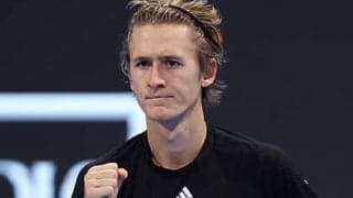 コルダ親子 タイガーと記念撮影