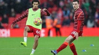 リバプール両SBを元SBのネビル氏が絶賛　「絶対的な喜びを与えてくれる」