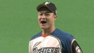 「簡単に捕る相方も凄い」　芸能人最速142キロ、球場どよめく衝撃の1球【始球式名場面】