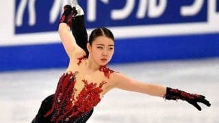 紀平梨花の「なんて見事な技」　氷上で“上下逆転”の1枚に海外衝撃「信じられない」【名珍場面2021】