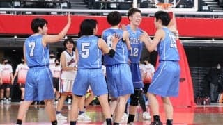 【ウインターカップ2021】総体8強の柴田学園が大激戦に勝利。残り5秒、逆転を狙った熊本商のシュートはリムに弾かれる