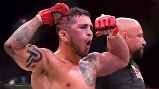 【格闘技／Bellator】「ペティスvs.堀口恭司」に再脚光　米メディアが鮮烈バックブローを“年間最優秀KO”に選出