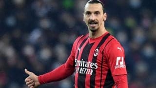 イブラヒモビッチが今年のクリスマスもやっぱり“中指立て”の意味深投稿、4年連続