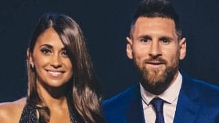 「最高のカップル」メッシの妻・ロクソさんが赤いワンピース姿でツーショットを公開「キングとクイーン」