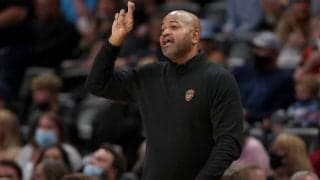 今季4シーズンぶりのプレーオフ進出を狙うキャブズがJB・ビッカースタッフHCと契約延長