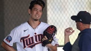 MLB日本人投手が発見した懐かしのお菓子　30～40代のファン反響「魔女のCM懐かしい」