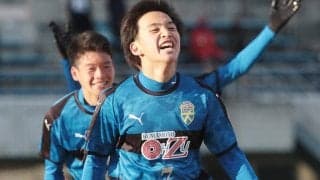 大津が東福岡との九州勢対決で軍配！　4-0快勝で3回戦進出【高校サッカー選手権】