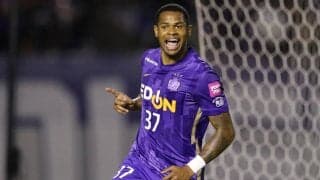 新体制の広島が36試合で7得点のFWジュニオール・サントスと契約更新