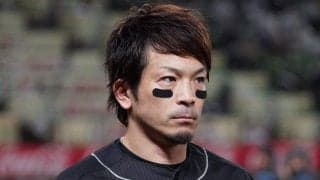 鷹・松田宣浩、双子の兄と「髪型も同じ」「そっくり」　2ショット写真が話題