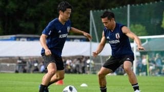 「いい2ショット」香川真司が日本滞在、初蹴りはまさかの長友佑都と！「いつも刺激を貰う最高の同志」