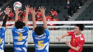 仙台商が初戦突破　高速コンビバレーでストレート勝ち／春高バレー