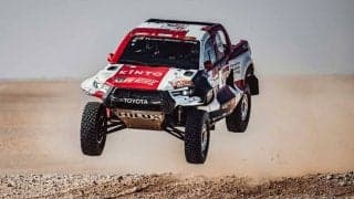 【ダカール・ラリー】6日目ステージ5はトヨタのヘンク・ラテガンが初勝利を挙げる　総合順位はナッサー・アルアティヤとセバスチャン・ローブの一騎打ちか