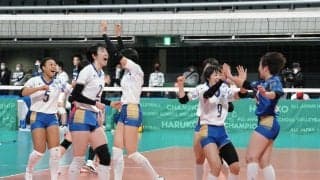 金蘭会、吉武美佳が攻守に躍動で２年ぶり４強入り　最高到達点３００センチ！「前にいても後ろにいても決めてやろうと」／春高バレー