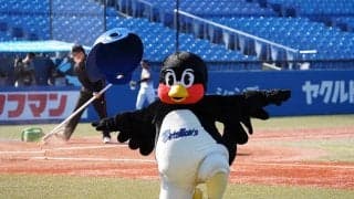 つば九郎、FA残留で争奪戦に敗れた警視庁らが“嘆き”　「残念」「次回FA宣言時には」